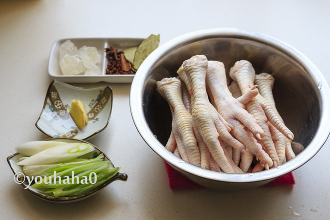 啤酒燒鳳爪的做法-家常味燒菜譜-易網<a href=http://www.jjkd2019.cn/ target=_blank class=infotextkey>健康養生</a>網 啤酒燒鳳爪的做法-家常味燒菜譜