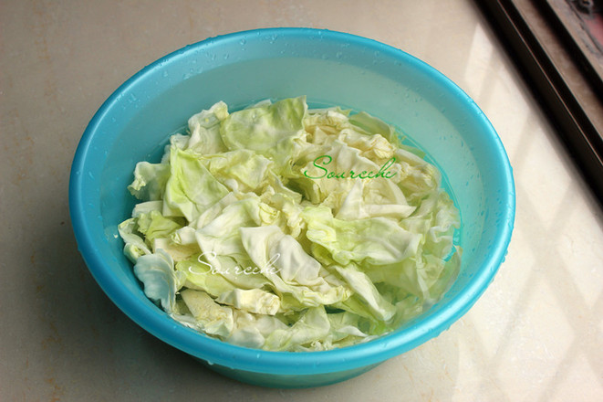 干鍋包菜的做法-麻辣味炒菜譜-易網(wǎng)健康養(yǎng)生網(wǎng) 干鍋包菜的做法-麻辣味炒菜譜
