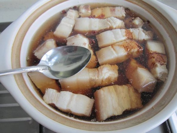 蓮藕肉煲的做法-家常味燉菜譜