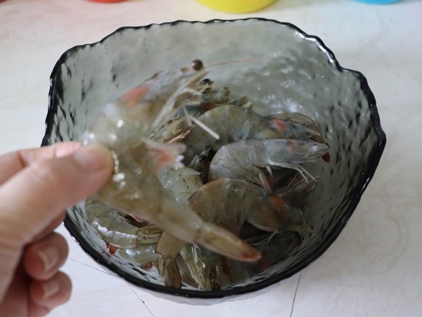 干鍋香辣蝦的做法-香辣味炒菜譜-易網健康養生網 干鍋香辣蝦的做法-香辣味炒菜譜