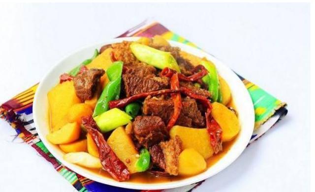 大盤牛肉的做法-香辣味燒菜譜