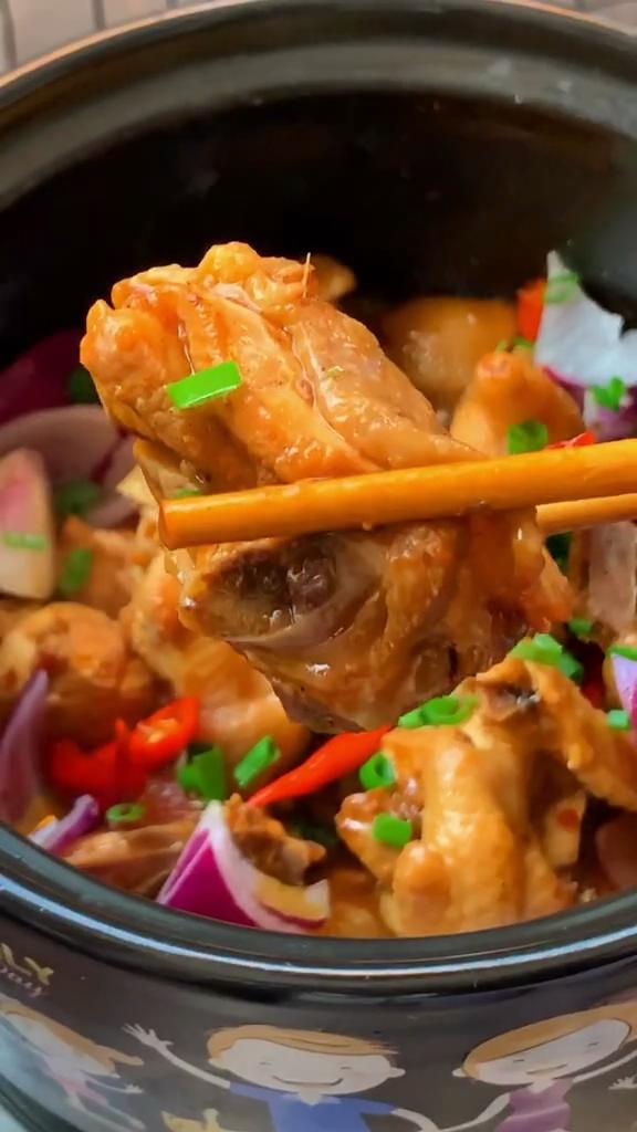 雞公煲的做法-咸鮮味煮菜譜-易網(wǎng)健康養(yǎng)生網(wǎng) 雞公煲的做法-咸鮮味煮菜譜