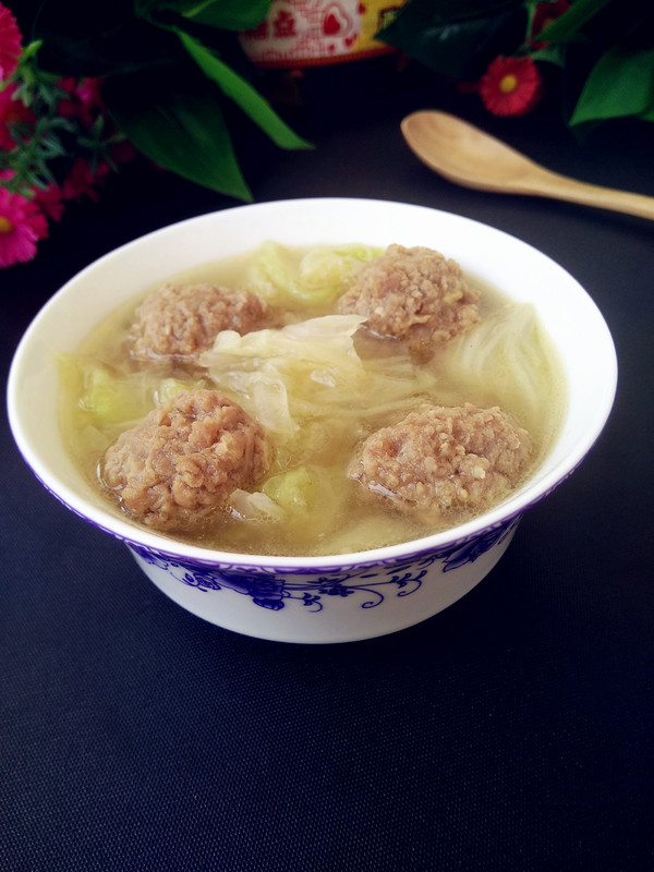 大白菜豬肉丸子湯的做法-咸鮮味煮菜譜-易網健康養生網 大白菜豬肉丸子湯的做法-咸鮮味煮菜譜