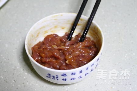 京醬肉絲的做法-醬香味燒菜譜-易網健康養(yǎng)生網 京醬肉絲的做法-醬香味燒菜譜