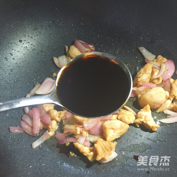 南瓜雞肉燜飯的做法-家常味燜菜譜