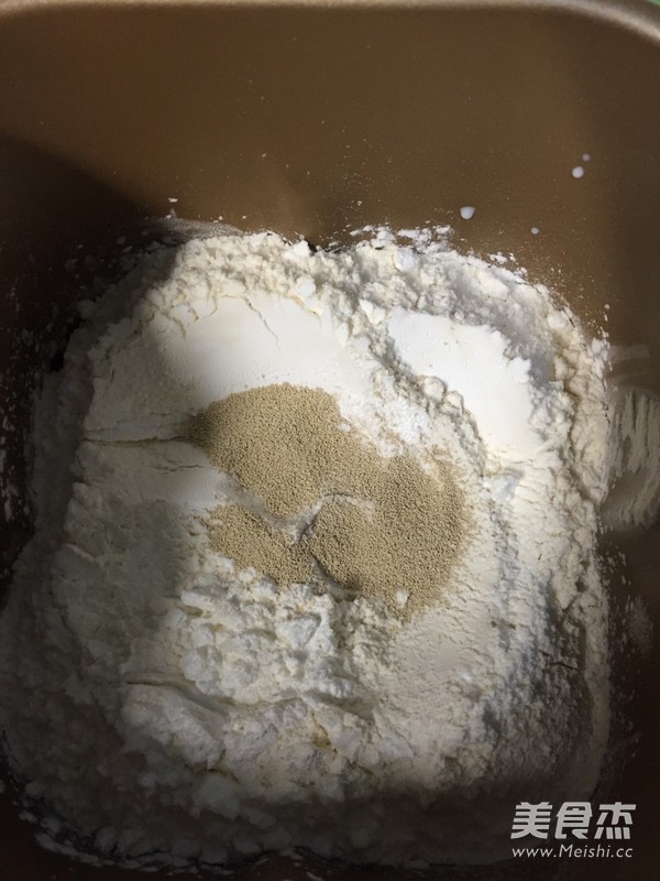 培根芝士面包的做法-其它口味烘焙菜譜-易網健康養生網 培根芝士面包的做法-其它口味烘焙菜譜