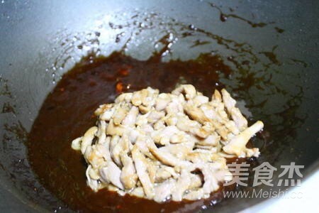 京醬肉絲的做法-醬香味燒菜譜-易網健康養(yǎng)生網 京醬肉絲的做法-醬香味燒菜譜