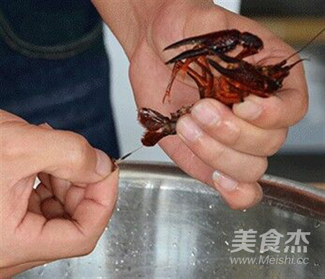 正宗潛江油燜大蝦的做法-麻辣味煮菜譜-易網健康養生網 正宗潛江油燜大蝦的做法-麻辣味煮菜譜