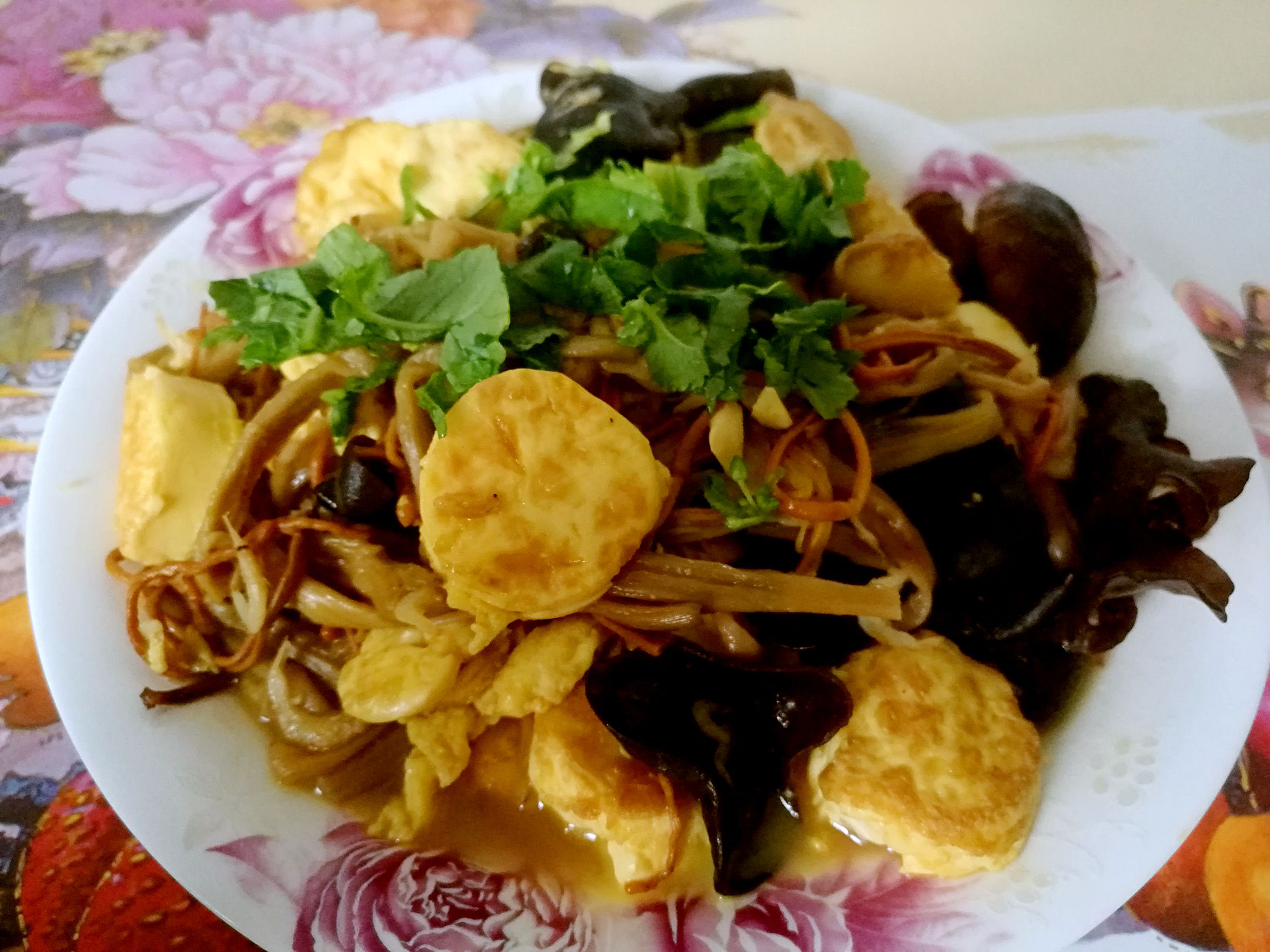 菌菇玉子豆腐的做法-其它口味燒菜譜-易網(wǎng)健康養(yǎng)生網(wǎng) 菌菇玉子豆腐的做法-其它口味燒菜譜