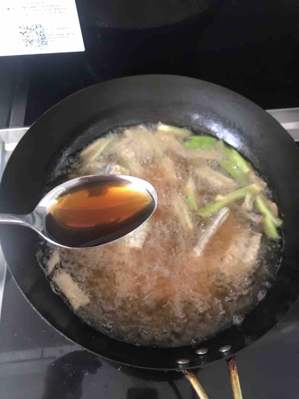 干炸刀魚的做法-咸鮮味炸菜譜-易網(wǎng)健康養(yǎng)生網(wǎng) 干炸刀魚的做法-咸鮮味炸菜譜