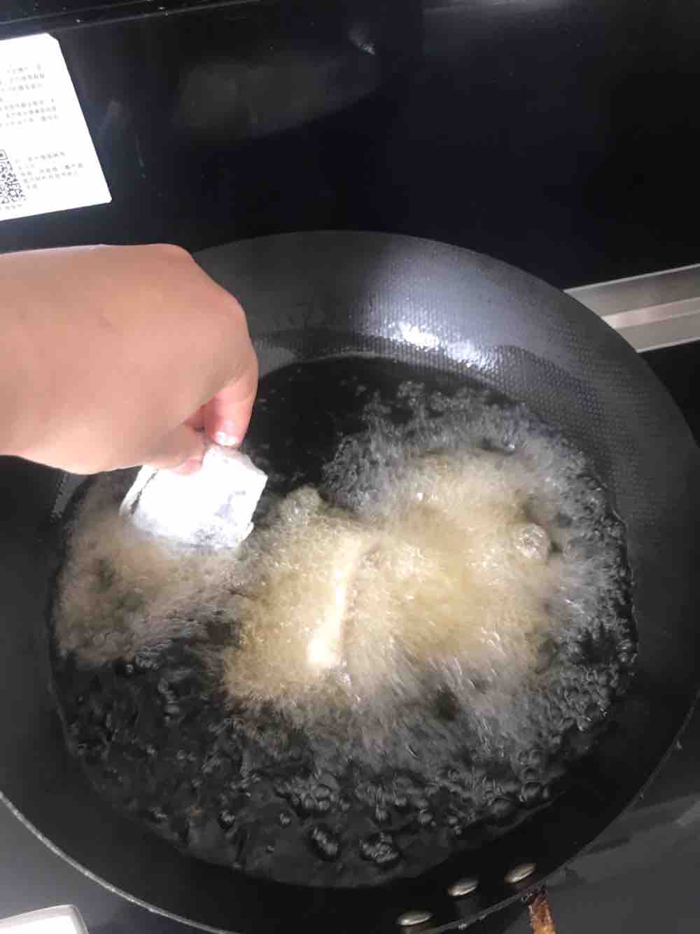 干炸刀魚的做法-咸鮮味炸菜譜-易網(wǎng)健康養(yǎng)生網(wǎng) 干炸刀魚的做法-咸鮮味炸菜譜