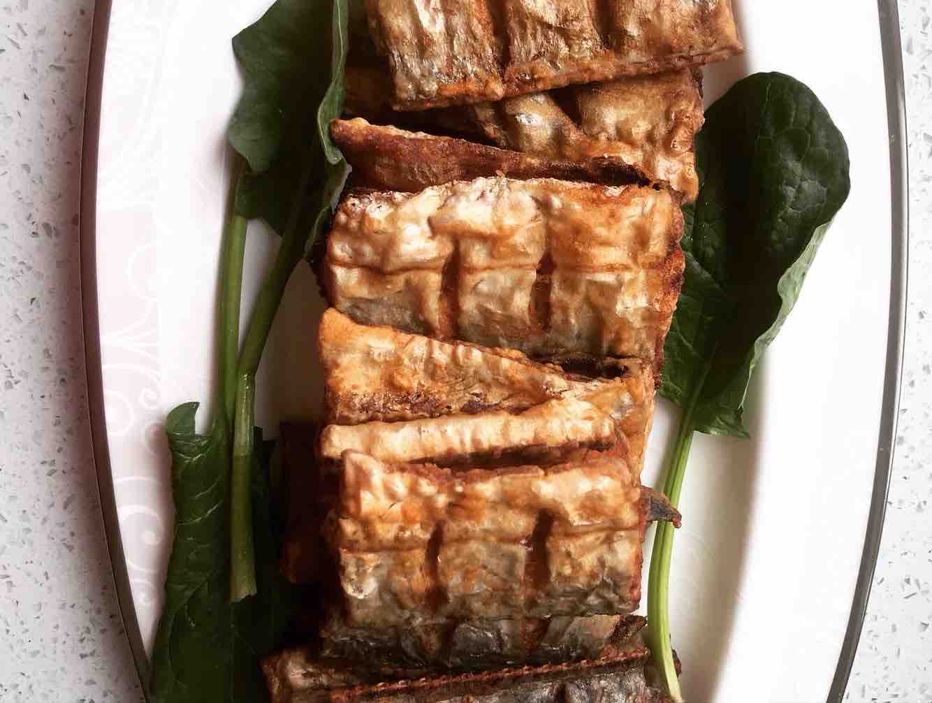 干炸刀魚的做法-咸鮮味炸菜譜-易網(wǎng)健康養(yǎng)生網(wǎng) 干炸刀魚的做法-咸鮮味炸菜譜