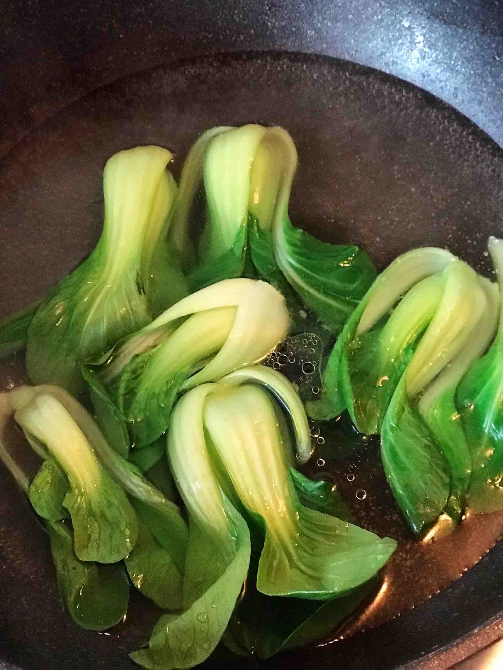 鮮美可口營養豐富的海鮮菇油菜拌海虹的做法-咸鮮味拌菜譜-易網健康養生網 鮮美可口營養豐富的海鮮菇油菜拌海虹的做法-咸鮮味拌菜譜
