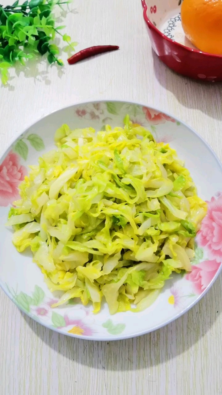 爆炒甘藍(lán)的做法-咸鮮味炒菜譜