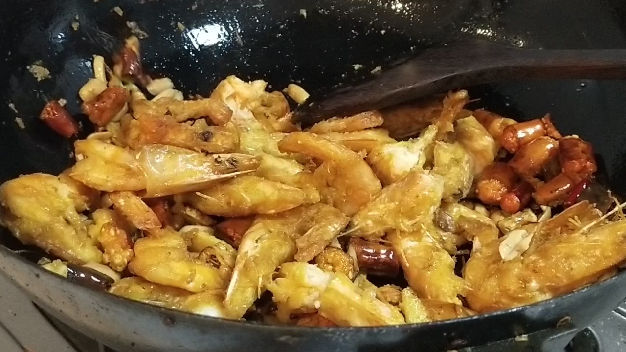 香辣蝦的做法-香辣味炸菜譜-易網(wǎng)健康養(yǎng)生網(wǎng) 香辣蝦的做法-香辣味炸菜譜