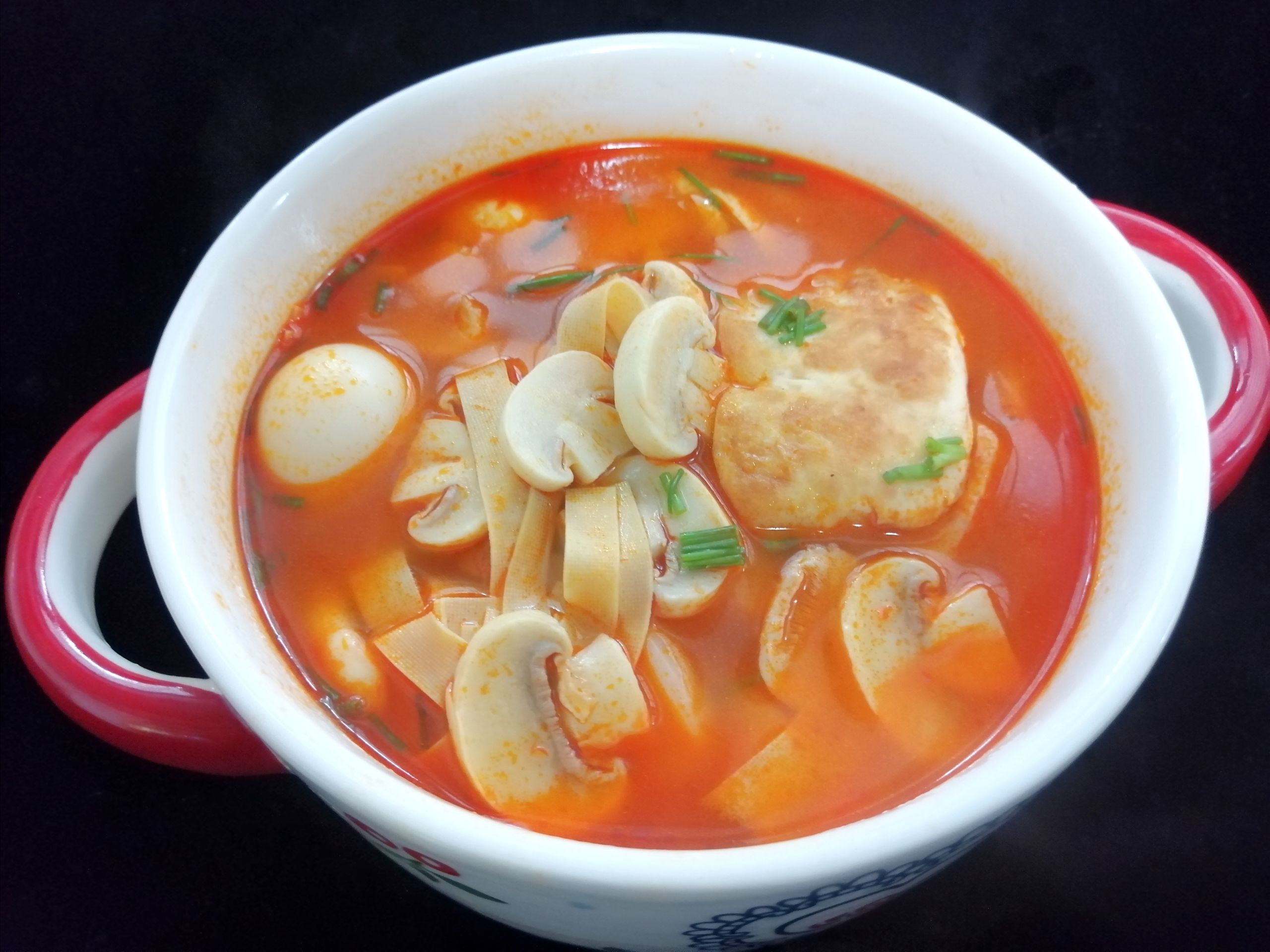 三鮮酸湯煲的做法-酸辣味煮菜譜-易網(wǎng)健康養(yǎng)生網(wǎng) 三鮮酸湯煲的做法-酸辣味煮菜譜
