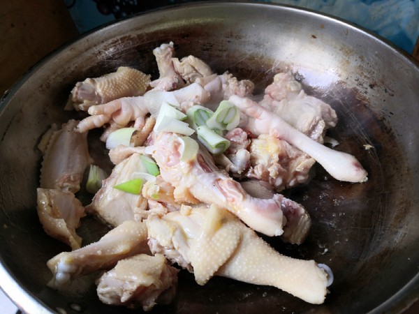 醬香雞的做法-醬香味醬菜譜-易網<a href=http://www.jjkd2019.cn/ target=_blank class=infotextkey>健康養生</a>網 醬香雞的做法-醬香味醬菜譜