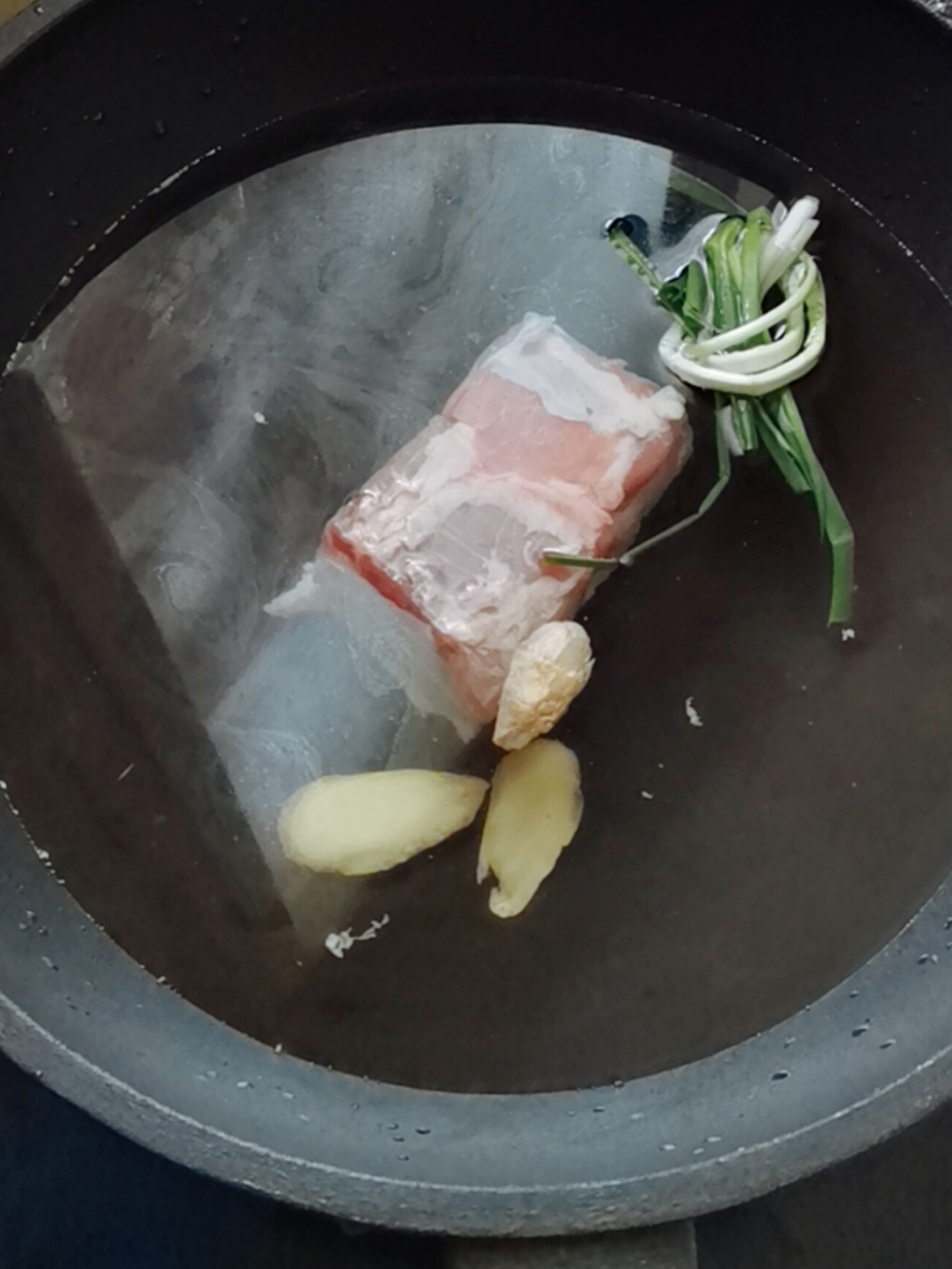 老北京打鹵面的做法-咸鮮味煮菜譜-易網<a href=http://www.jjkd2019.cn/ target=_blank class=infotextkey>健康養生</a>網 老北京打鹵面的做法-咸鮮味煮菜譜