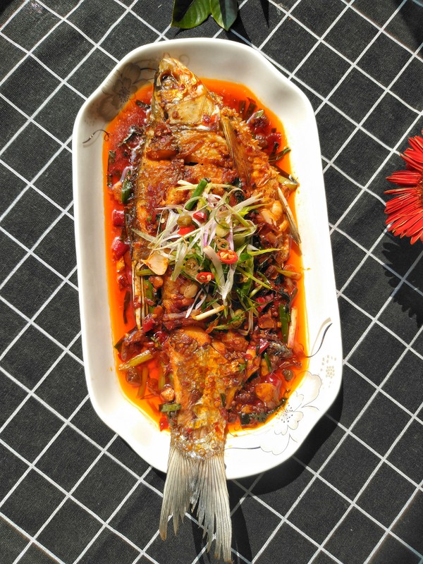 微波爐鳊魚的做法-咸鮮味微波菜譜-易網(wǎng)健康養(yǎng)生網(wǎng) 微波爐鳊魚的做法-咸鮮味微波菜譜