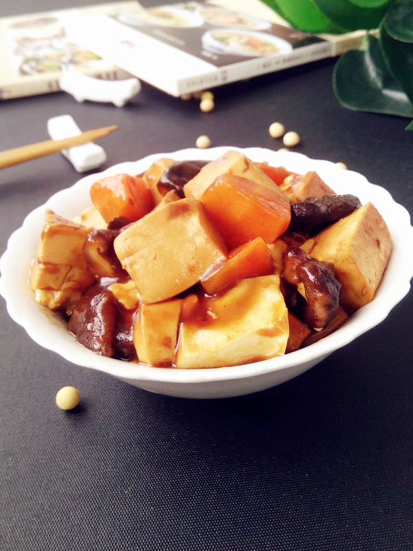 豆腐燒香菇的做法-家常味燒菜譜-易網健康養生網 豆腐燒香菇的做法-家常味燒菜譜
