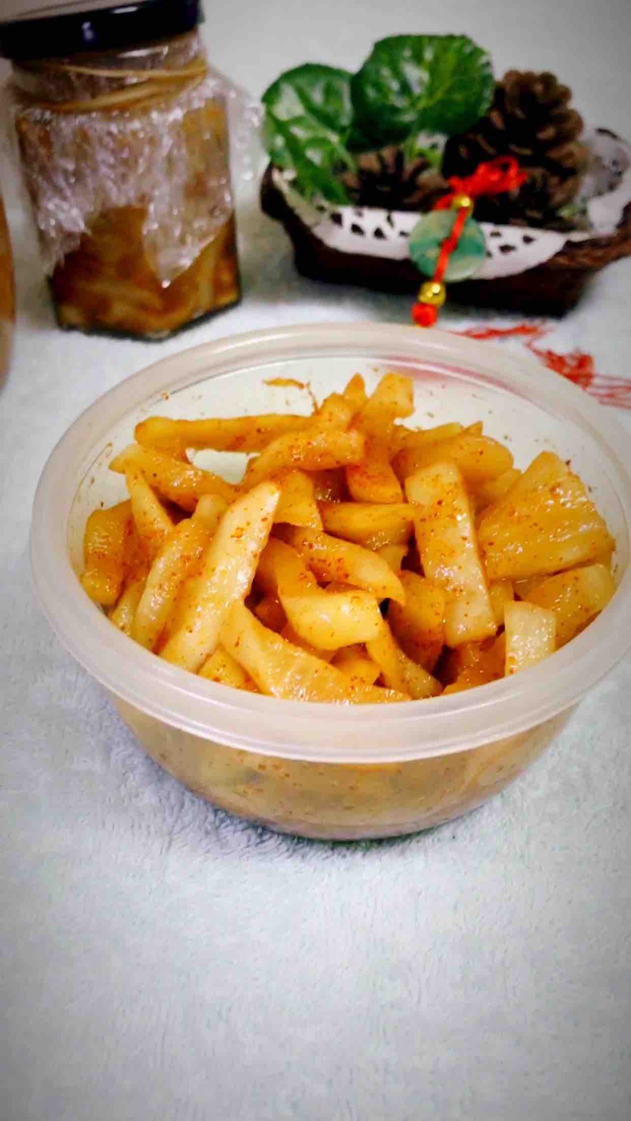脆辣蘿卜條的做法-香辣味拌菜譜-易網健康養生網 脆辣蘿卜條的做法-香辣味拌菜譜