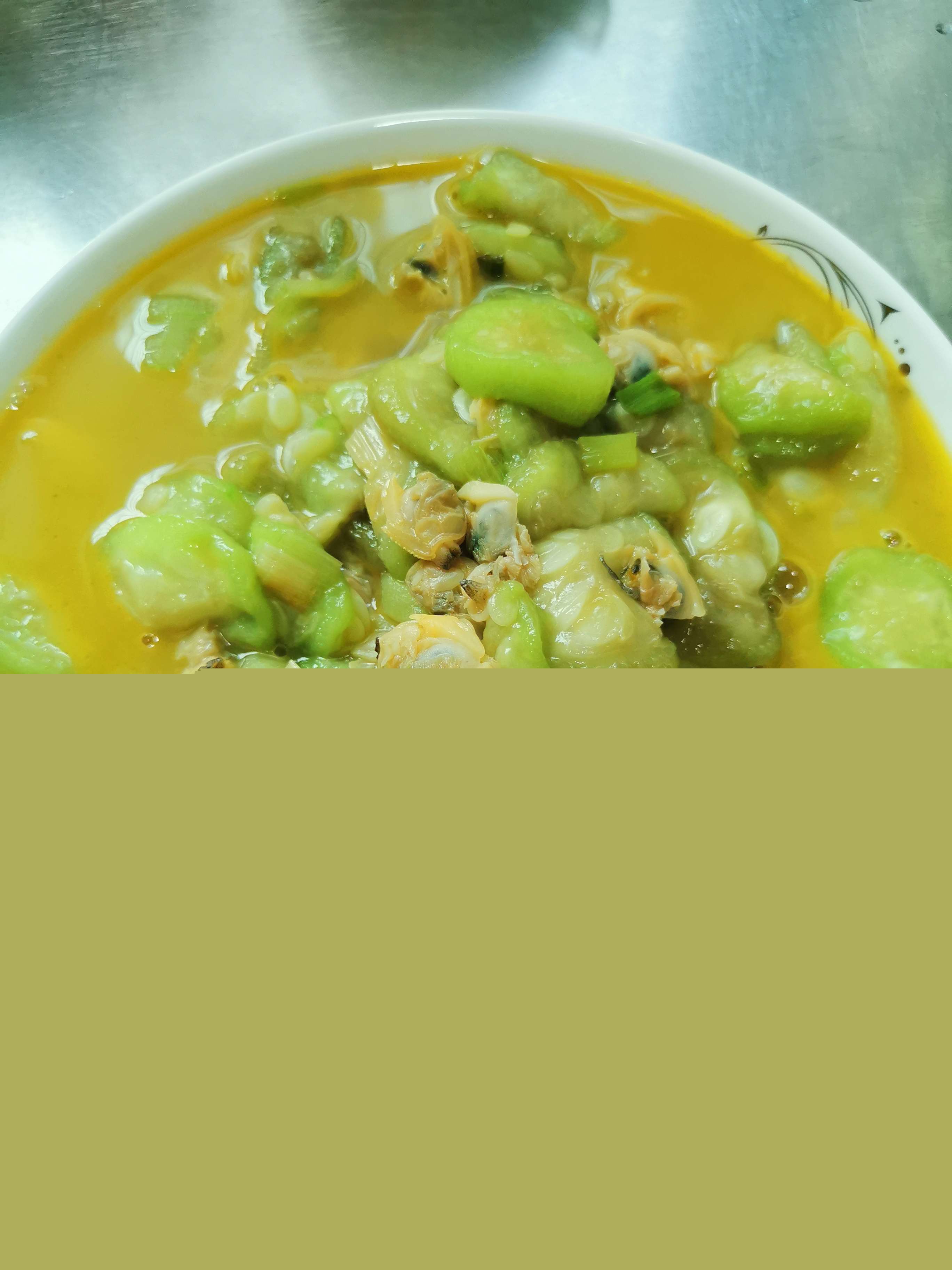 絲瓜炒蛤蜊肉的做法-家常味炒菜譜-易網(wǎng)健康養(yǎng)生網(wǎng) 絲瓜炒蛤蜊肉的做法-家常味炒菜譜