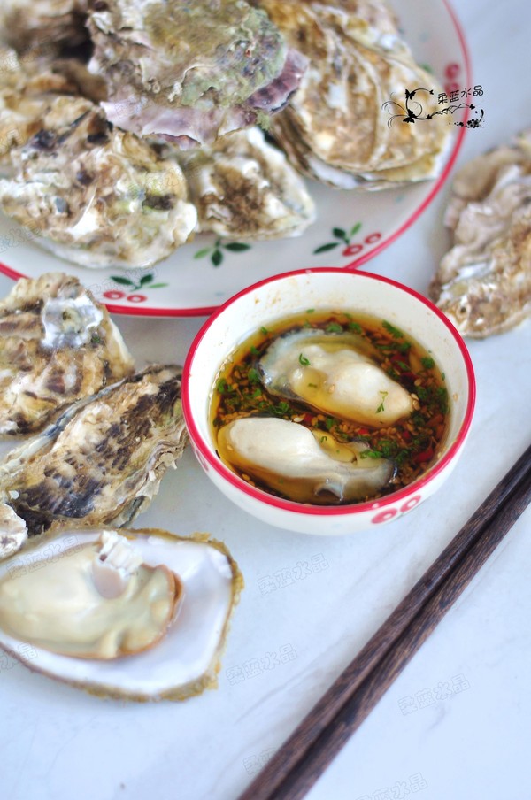 秘制蒸生蠔#最美不過(guò)中秋味#的做法-家常味蒸菜譜-易網(wǎng)健康養(yǎng)生網(wǎng) 秘制蒸生蠔#最美不過(guò)中秋味#的做法-家常味蒸菜譜