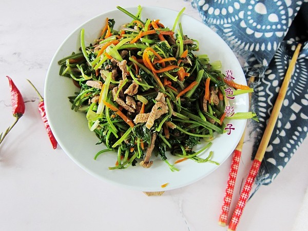 #最美不過中秋味#香菜炒肉絲的做法-家常味炒菜譜-易網健康養生網 #最美不過中秋味#香菜炒肉絲的做法-家常味炒菜譜