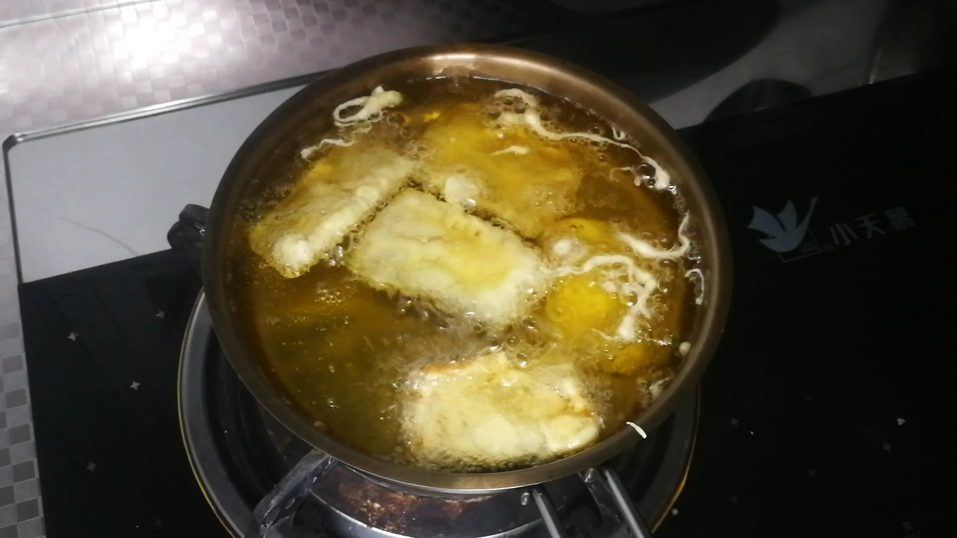 香酥炸帶魚(yú)的做法-家常味炸菜譜