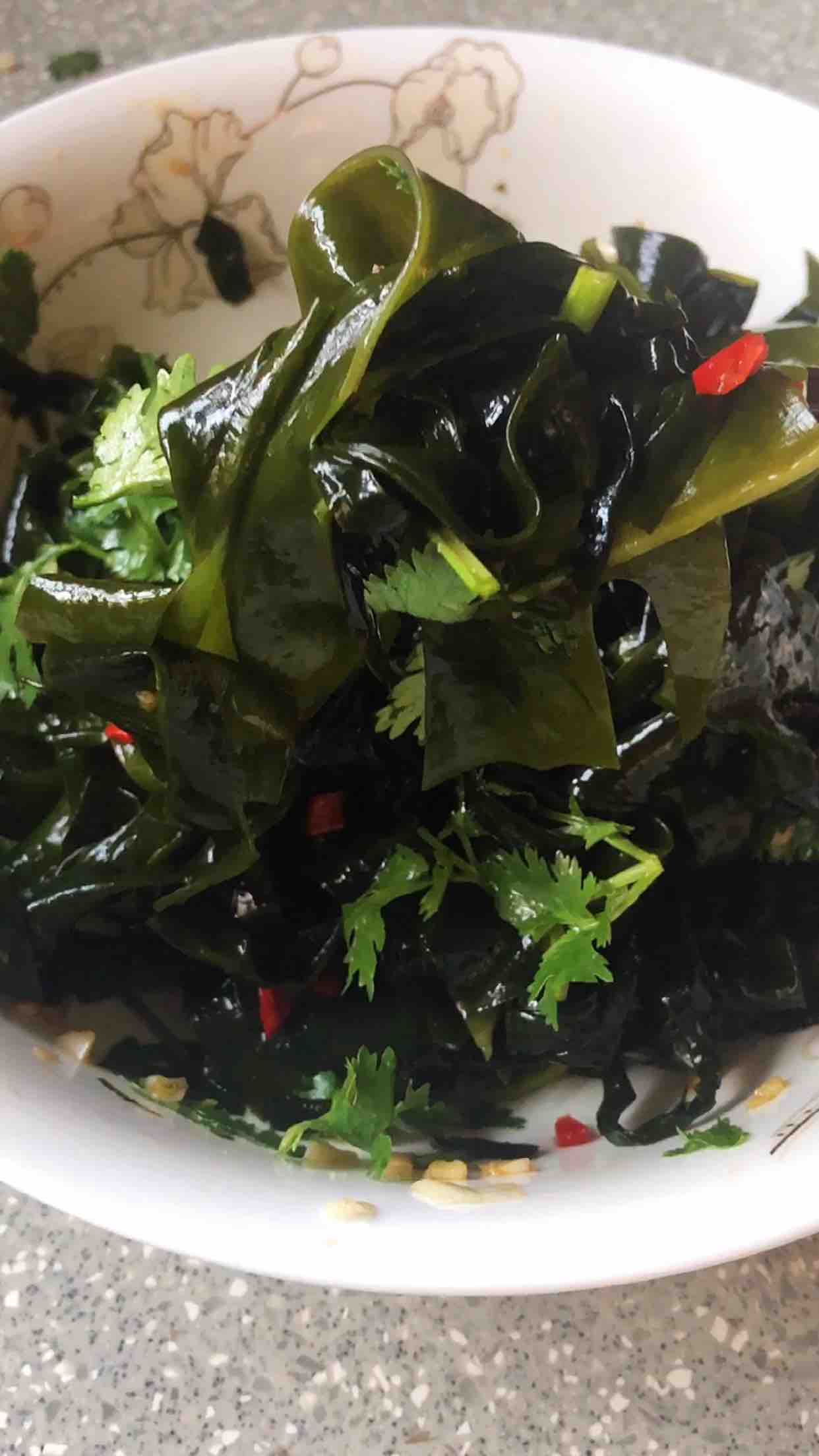 涼拌裙帶菜的做法-酸甜味拌菜譜-易網(wǎng)健康養(yǎng)生網(wǎng) 涼拌裙帶菜的做法-酸甜味拌菜譜