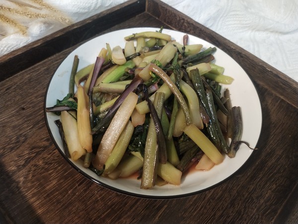 酸辣菜苔的做法-酸辣味炒菜譜-易網(wǎng)健康養(yǎng)生網(wǎng) 酸辣菜苔的做法-酸辣味炒菜譜