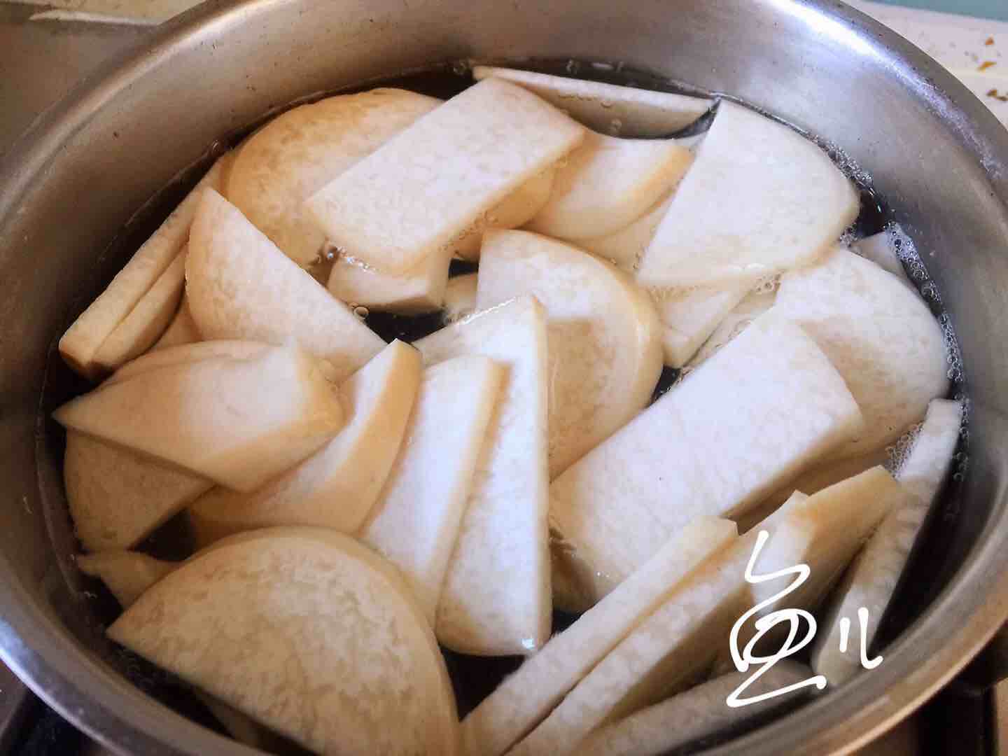 教你杏鮑菇新吃法，上桌就被搶光了！的做法-家常味炒菜譜