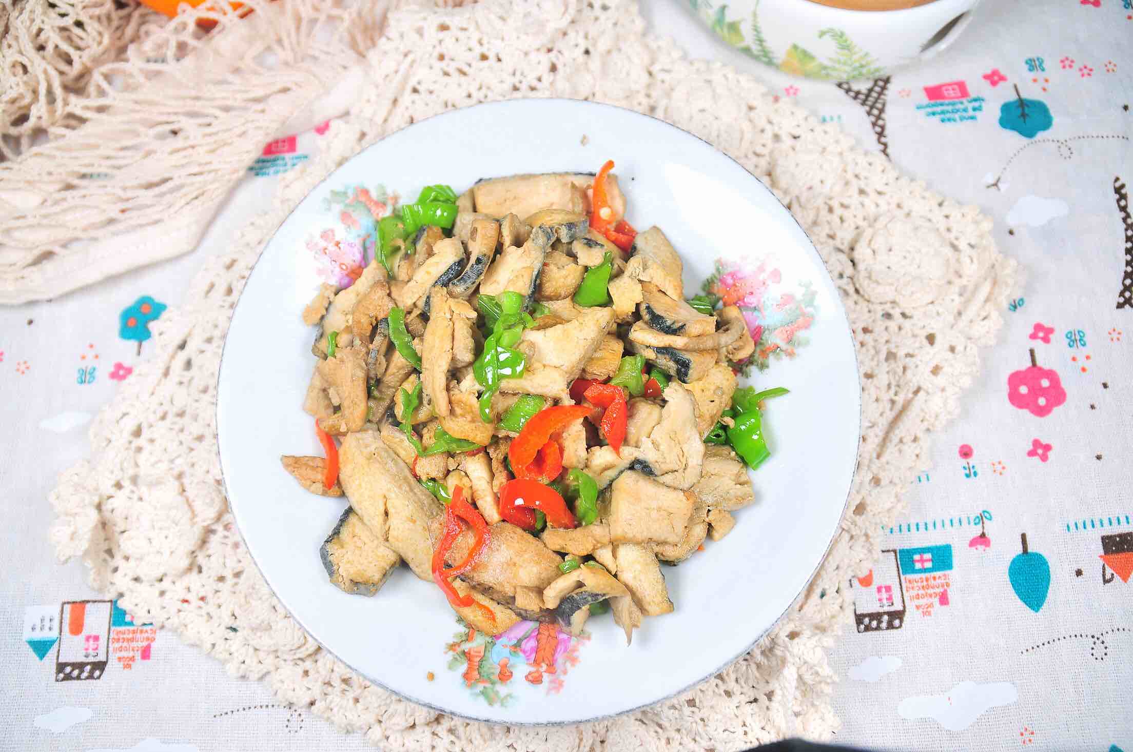 雙椒臭豆腐的做法-家常味炒菜譜-易網(wǎng)健康養(yǎng)生網(wǎng) 雙椒臭豆腐的做法-家常味炒菜譜