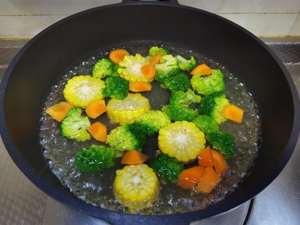西藍花玉米烤雞胸肉的做法-咸鮮味烤菜譜-易網健康養生網 西藍花玉米烤雞胸肉的做法-咸鮮味烤菜譜