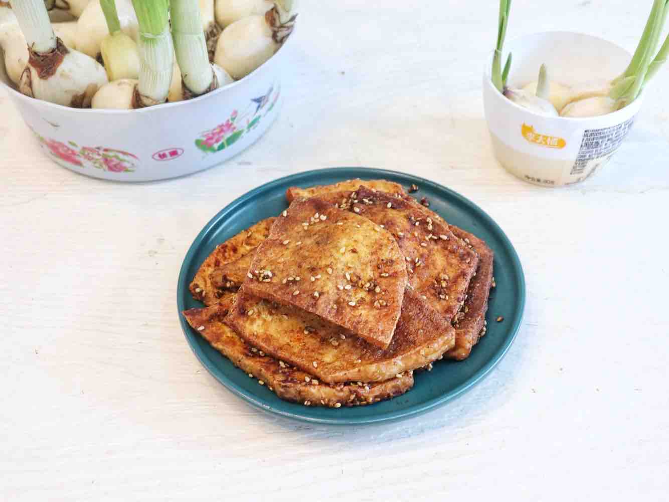 煎豆腐的做法-家常味煎菜譜-易網健康養生網 煎豆腐的做法-家常味煎菜譜