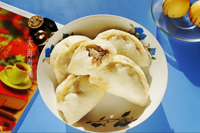 牛肉芹菜餡蒸餃的做法-咸鮮味蒸菜譜-易網(wǎng)健康養(yǎng)生網(wǎng) 牛肉芹菜餡蒸餃的做法-咸鮮味蒸菜譜
