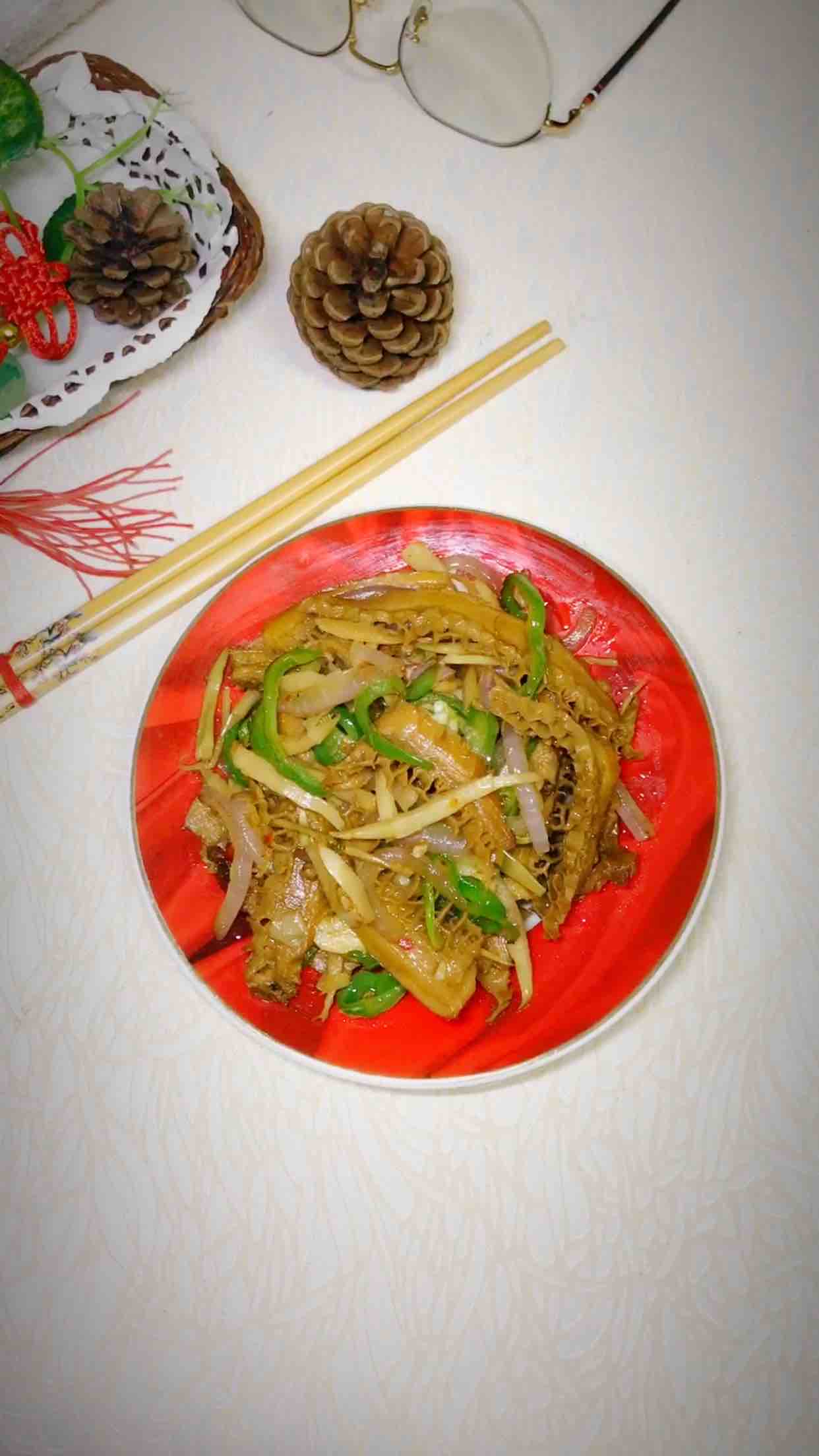 酸筍牛肚的做法-家常味炒菜譜-易網健康養生網 酸筍牛肚的做法-家常味炒菜譜