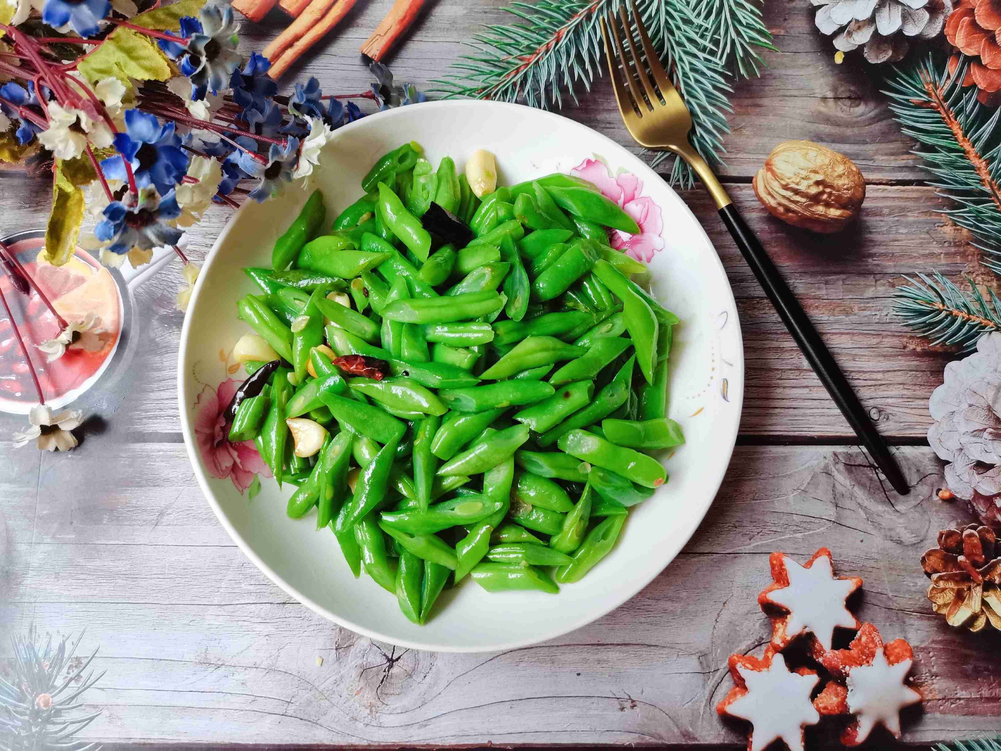 清炒四季豆的做法-家常味炒菜譜-易網健康養生網 清炒四季豆的做法-家常味炒菜譜
