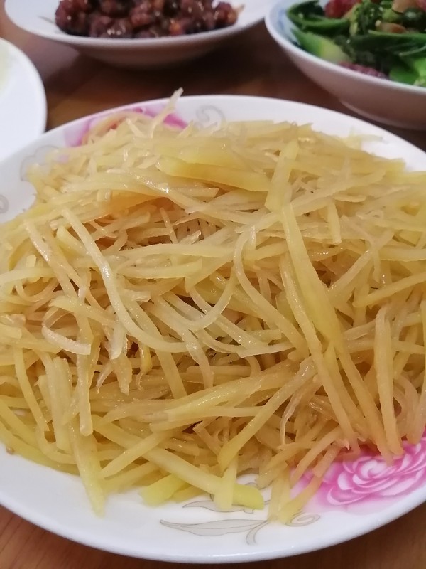 簡簡單單也不失美味~~醋溜土豆絲的做法-家常味炒菜譜-易網健康養生網 簡簡單單也不失美味~~醋溜土豆絲的做法-家常味炒菜譜