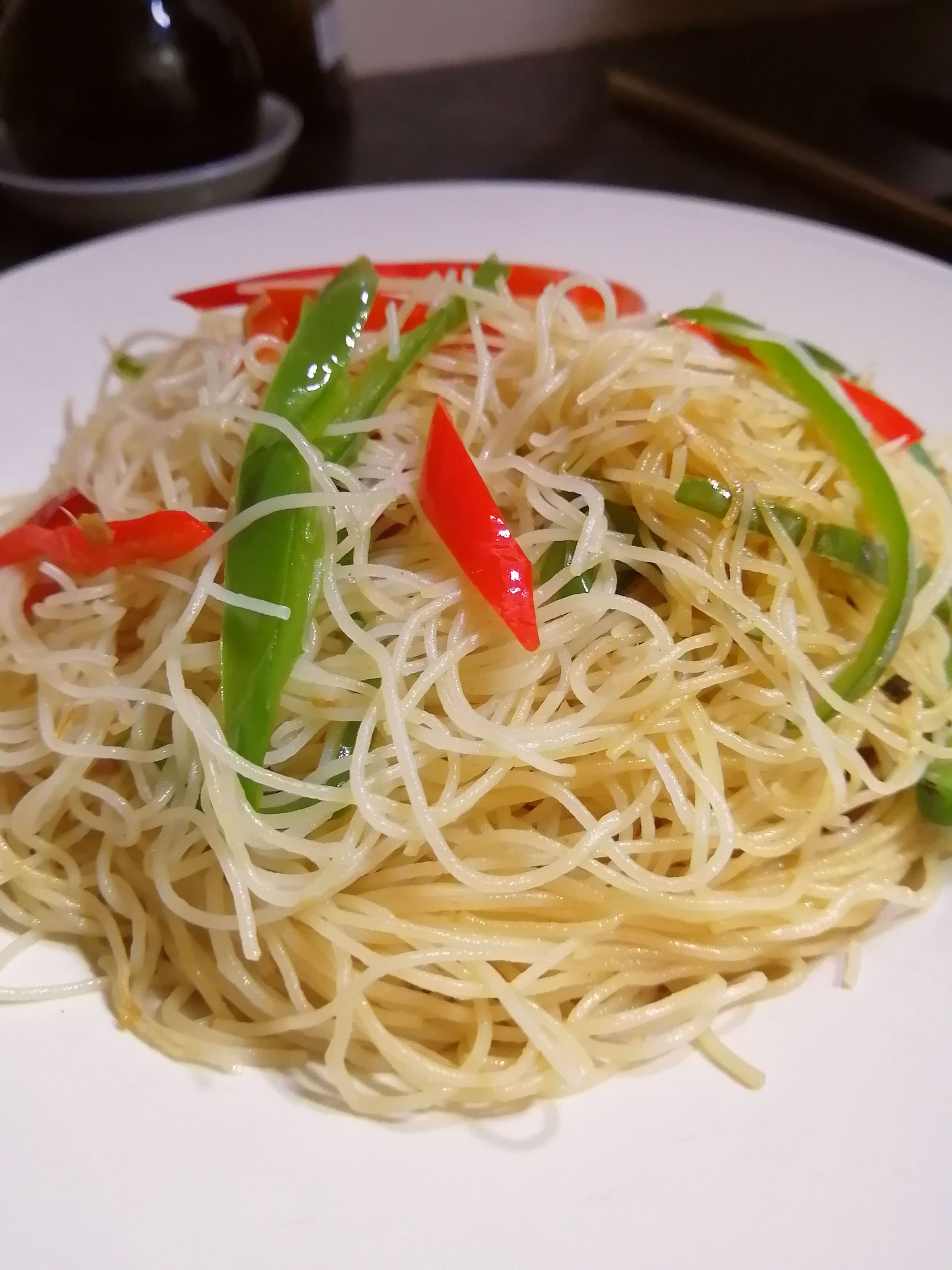 辣椒炒米粉的做法-家常味炒菜譜-易網(wǎng)健康養(yǎng)生網(wǎng) 辣椒炒米粉的做法-家常味炒菜譜
