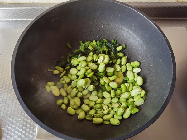 好吃下飯小菜,雪里蕻筍片香菇炒豆瓣的做法-咸鮮味炒菜譜-易網(wǎng)健康養(yǎng)生網(wǎng) 好吃下飯小菜,雪里蕻筍片香菇炒豆瓣的做法-咸鮮味炒菜譜