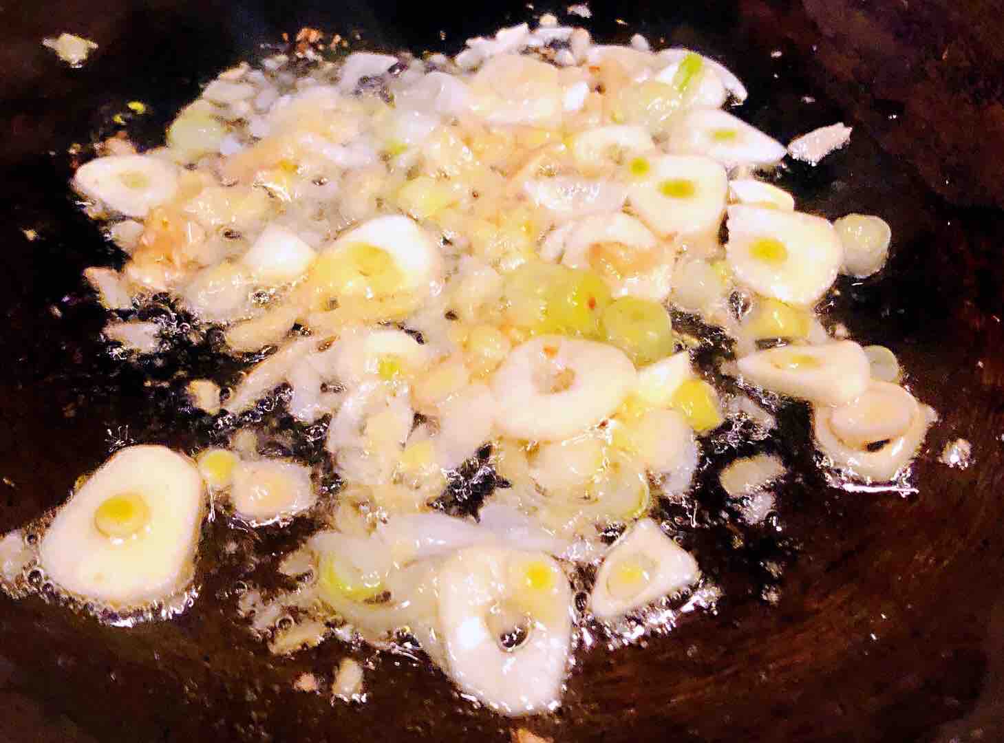 豬肉白菜海膽丸豆腐粉絲湯的做法-咸鮮味煮菜譜