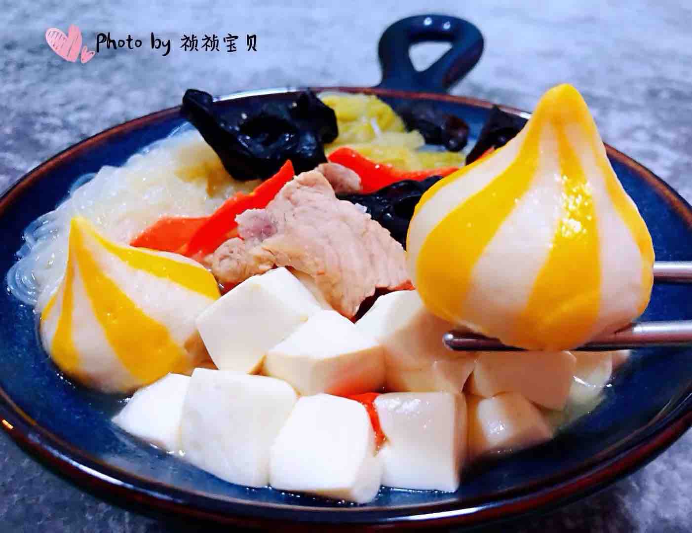 豬肉白菜海膽丸豆腐粉絲湯的做法-咸鮮味煮菜譜