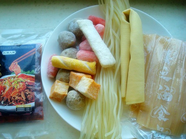 冒菜米粉的做法-香辣味煮菜譜-易網<a href=http://www.jjkd2019.cn/ target=_blank class=infotextkey>健康養生</a>網 冒菜米粉的做法-香辣味煮菜譜