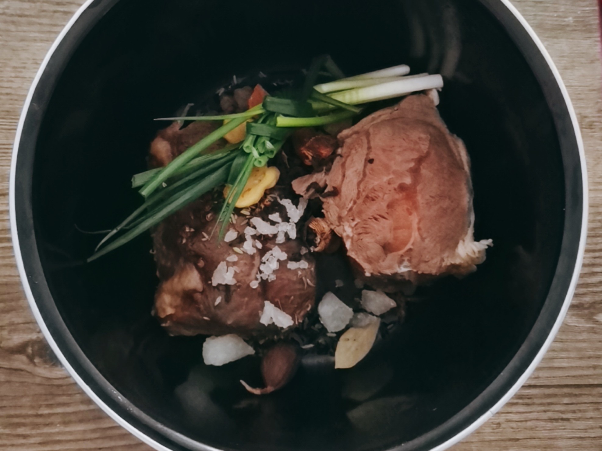 大口喝酒,大口吃肉,水滸醬牛肉客官嘗嘗看?的做法-咸鮮味醬菜譜-易網健康養生網 大口喝酒,大口吃肉,水滸醬牛肉客官嘗嘗看?的做法-咸鮮味醬菜譜