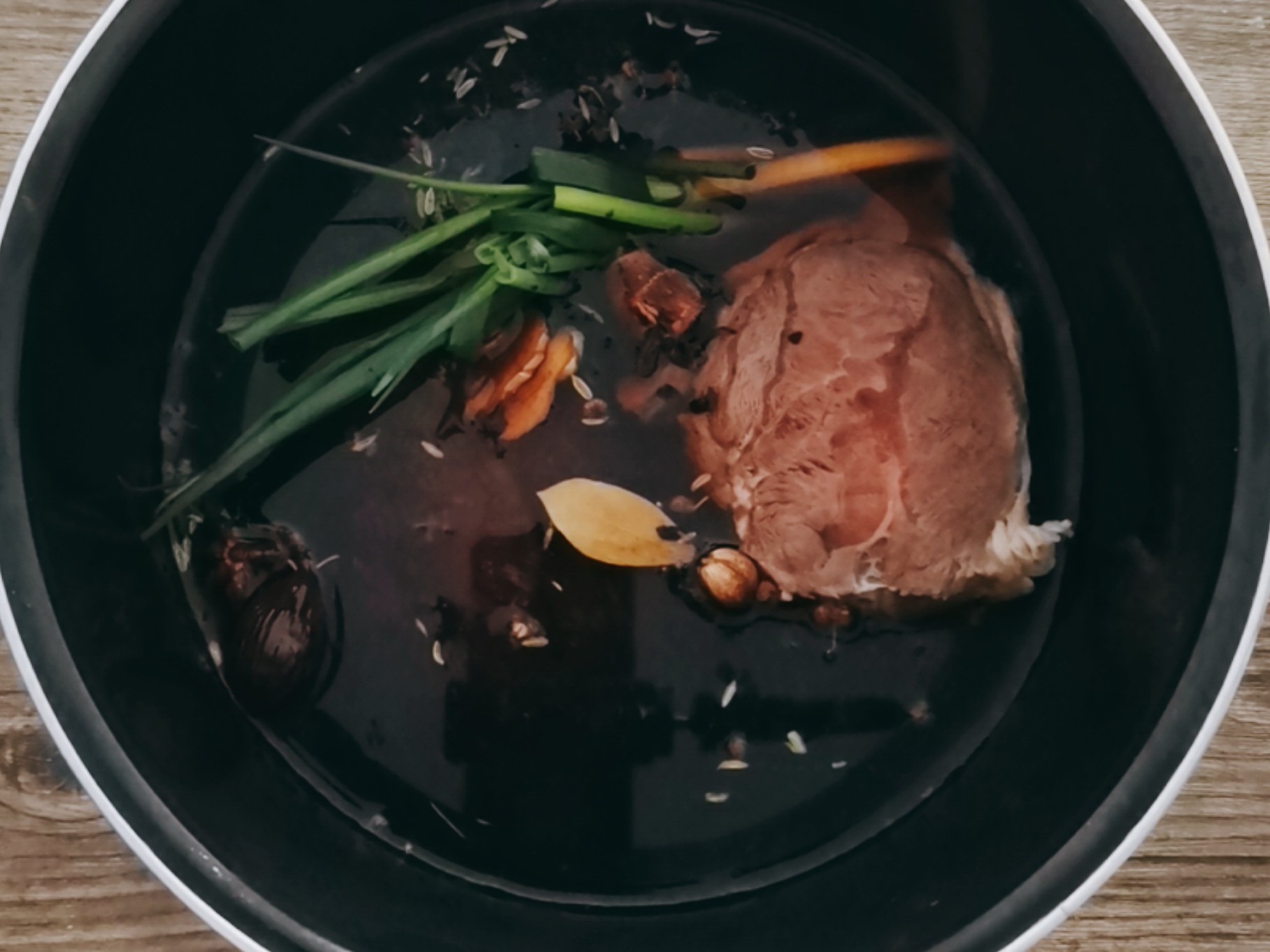 大口喝酒,大口吃肉,水滸醬牛肉客官嘗嘗看?的做法-咸鮮味醬菜譜-易網健康養生網 大口喝酒,大口吃肉,水滸醬牛肉客官嘗嘗看?的做法-咸鮮味醬菜譜