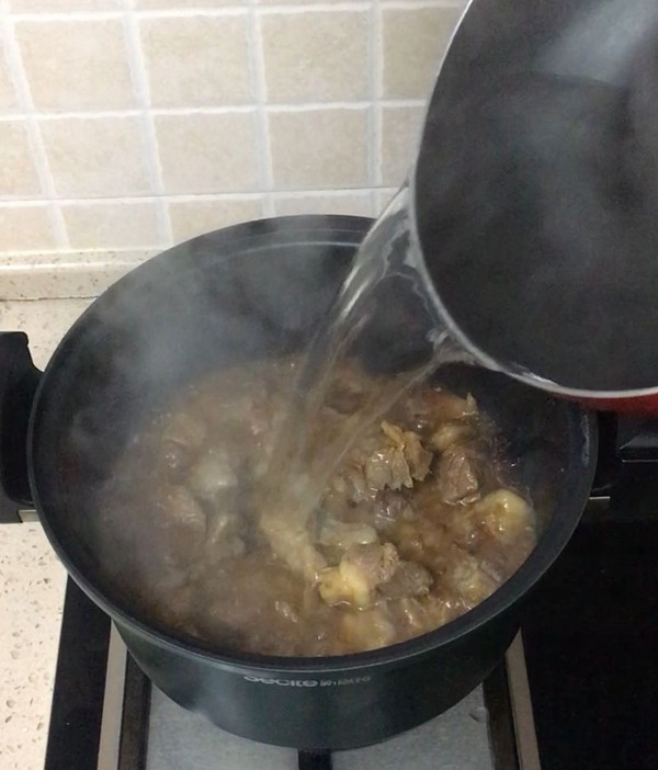 番茄牛腩鍋的做法-酸甜味燉菜譜-易網(wǎng)健康養(yǎng)生網(wǎng) 番茄牛腩鍋的做法-酸甜味燉菜譜