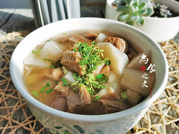 牛腩這樣燉,才是真正的清湯牛腩哦~的做法-咸鮮味燉菜譜-易網健康養生網 牛腩這樣燉,才是真正的清湯牛腩哦~的做法-咸鮮味燉菜譜