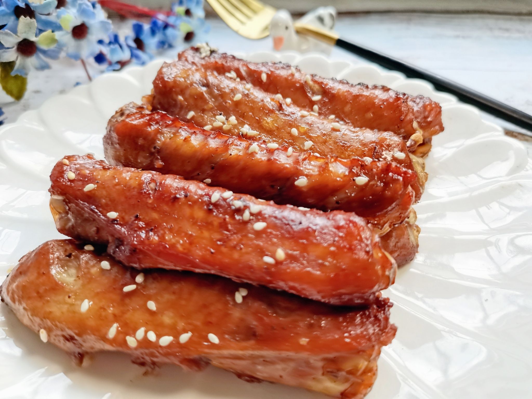 香烤鴨翅的做法-蒜香味烤菜譜-易網健康養(yǎng)生網 香烤鴨翅的做法-蒜香味烤菜譜