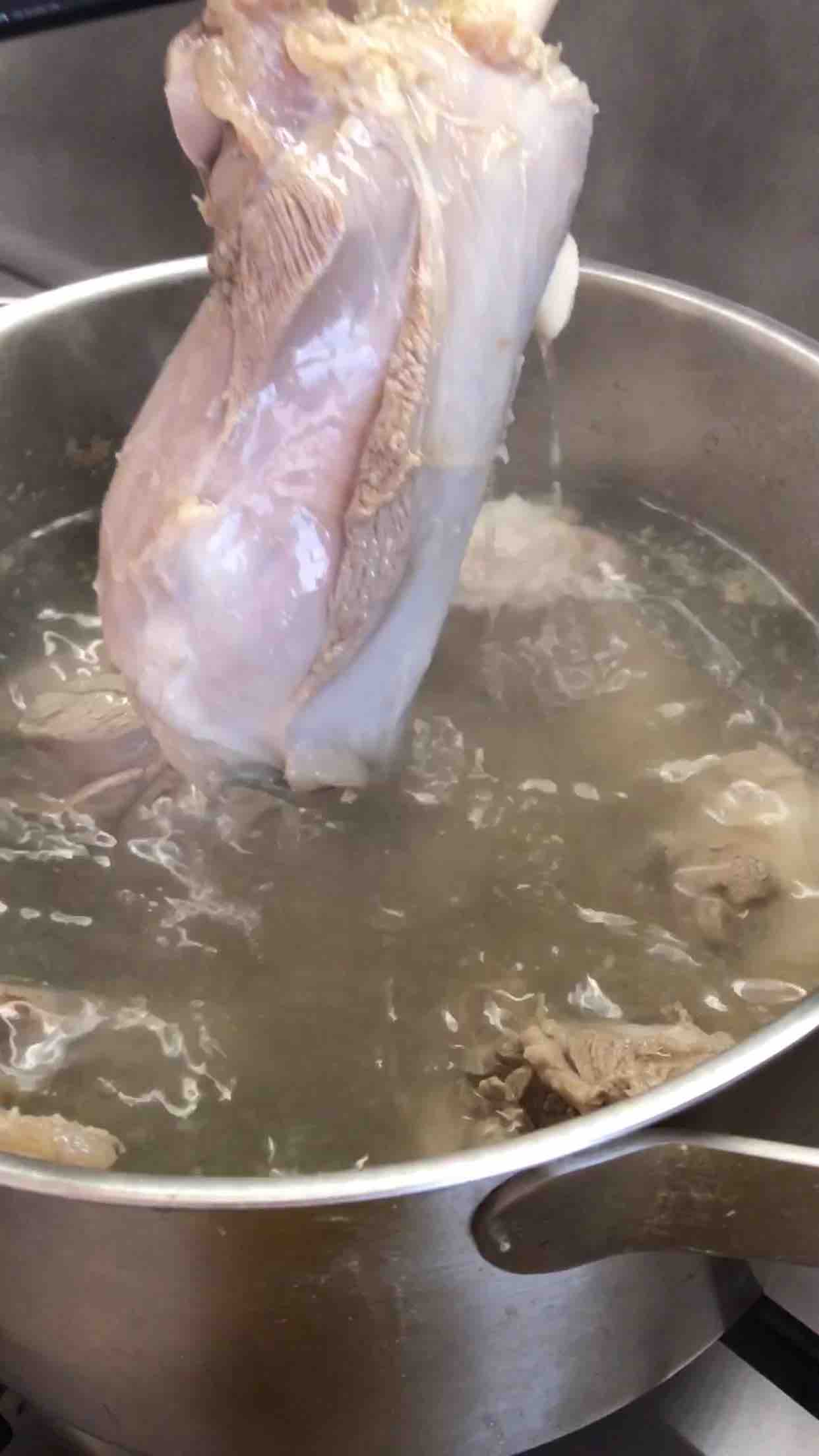 鹵味羊棒骨的做法-家常味煮菜譜-易網(wǎng)健康養(yǎng)生網(wǎng) 鹵味羊棒骨的做法-家常味煮菜譜